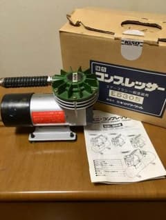 ミニコンプレッサー   エアブラシ等にのサムネイル