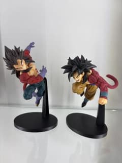 ドラゴンボールGT 超サイヤ人4 孫悟空 ベジータ フィギュア 2体セットのサムネイル