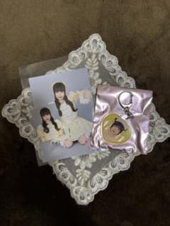 きゅるりんってしてみて 島村嬉唄 ブロマイド 、証明写真、アクリルキーホルダーのサムネイル