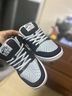Nike SB Dunk Low ブラック/グレーのサムネイル