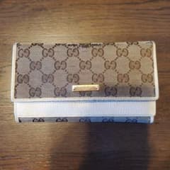 キョーちゃん様専用　お値下げ！GUCCI GGパターン 長財布 ホワイトのサムネイル