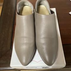 再再お値下げ　fit fit ブーティーパンプニーカーのサムネイル