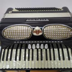 中型サイズMML イタリア製高級EXCELSIORアコーディオン - メルカリ