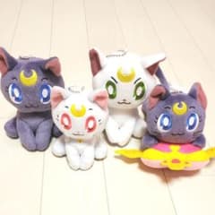 セーラームーンEternal カバンに付けられるぬいぐるみ『全4点セット』のサムネイル