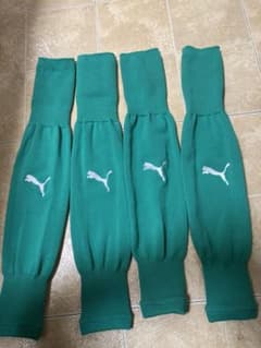 PUMA 緑色 サッカー用ソックス　カーフ　セパレートのサムネイル