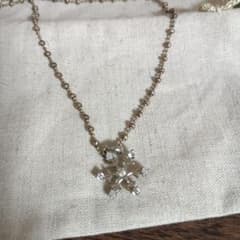 雪の結晶モチーフ シルバーネックレスのサムネイル