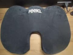 feela エルゴ クッション 骨盤ケア 低反発 シートクッション 坐骨