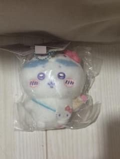 海外 MINISO ちいかわ サンリオ コラボ マスコット ハチワレ キティのサムネイル
