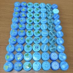 水色系ペットボトルキャップ　70個 消毒済みのサムネイル