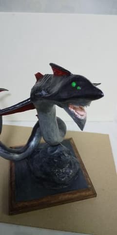 自作　オリジナルフィギュア 蛇型クリーチャー 台座付きのサムネイル
