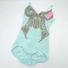 ダイアナ サマーコレクションアンミカ3/4カップボディスーツ A80L 未
