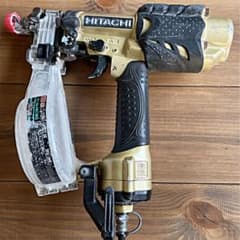 HITACHI ビス打ち機 【ジャンク品】のサムネイル