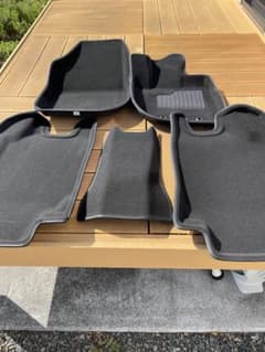 ホンダ ヴェゼル RV5用 クラッツィオ 3D立体マット - メルカリ