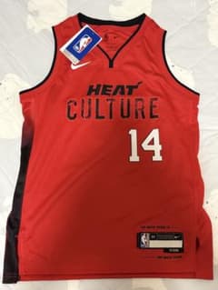 【新品タグ付き】NBA マイアミヒート タイラーヒーロー ユニフォーム Mユースのサムネイル