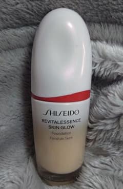 SHISEIDO REVITALESSENCE SKIN GLOW 160のサムネイル