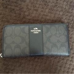 COACH 長財布のサムネイル