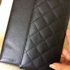リップサービス 財布のサムネイル