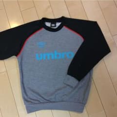 160 umbro 薄手 トレーナーのサムネイル