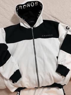 【数回着用】CRONOS セットアップ パーカー パンツ ホワイト Lサイズ 数回着用】CRONOS セットアップ パーカー パンツ ホワイト Lサイズ