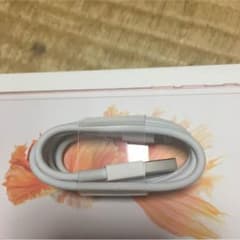 iPhone6s 充電ケーブルのサムネイル