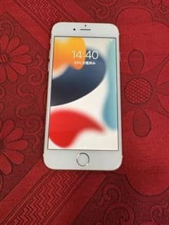 Apple iPhone 6s ゴールドのサムネイル