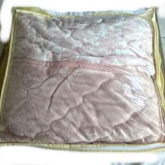 わた入り毛布 アルネ 140×200cm ピンクのサムネイル