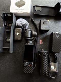 DJI Osmo Pocket3 クリエイターコンボ 美品 SD128GB付のサムネイル