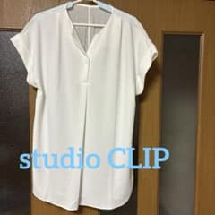 【新品未使用】studio CLIP 半袖ブラウス ホワイトのサムネイル