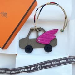 プティアッシュ ptith エルメス 翼のある車 マットクロコ チャーム 新品 m61421470310_1.jpg?1753354283