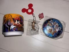 ディズニーアニバーサリーグッズ まとめ売り ミッキー マグカップ ピンバッジのサムネイル