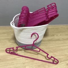 ハンガーピンク20本まとめ売りのサムネイル