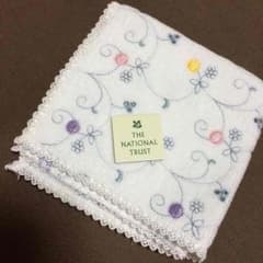 ☆mii様専用☆THE NATIONAL TRUST タオルハンカチのサムネイル