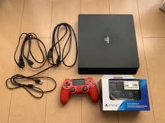 PS4 本体・コントローラー付きのサムネイル