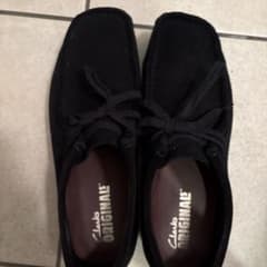 Clarks ORIGINALS ワラビー ブラック スエードのサムネイル