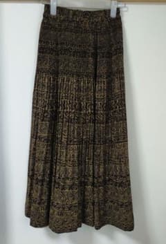 ミセス レディース服 婦人服幾何学模様 プリーツロング　ブラウン系 日本製