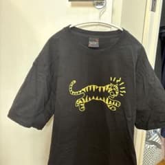 acmé de la vie HOSHI X ADLV ブラックTシャツ