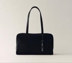 TOUT Y EST ロケバッグ　ナイロンのサムネイル