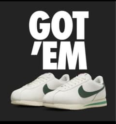 NIKE コルテッツ　グリーンのサムネイル