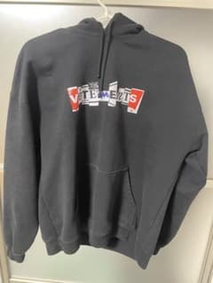 VETEMENTS MIXED LOGO ミックスロゴ フーディー プルオーバーのサムネイル