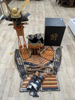 ●手作り ●着用 ●等身大甲冑一式フルセット（甲冑 前立 鎧立 鎧櫃） 値下げ 等身大 甲冑 鎧兜 一式 鎧櫃＆鎧立て付き - メルカリ