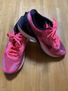 pumaウィメンズ RUN XX ニトロ ランニングシューズ 24.0cmのサムネイル
