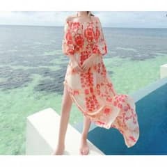 【夏に大活躍のシフォンワンピース】オフショル・スリットでセクシーにも♡　花柄のサムネイル