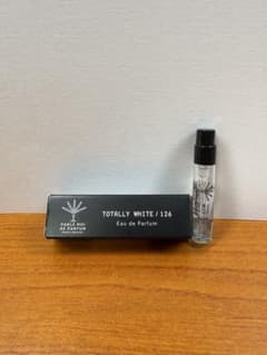 PARLE MOI DE PARFUM TOTALLY WHITE 126 - メルカリ