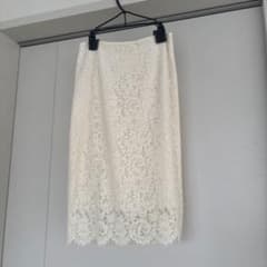 Thumbnail of 【美品】UNITED ARROWS ひざ丈アイボリー 花柄レースタイトスカート