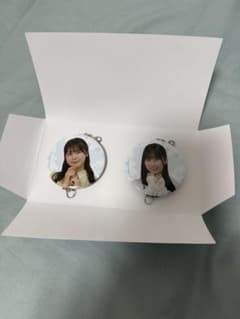 日向坂46 ローソンコラボ くじ缶バッジ 2種セットのサムネイル
