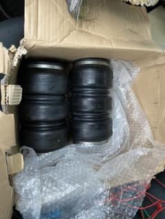 ユニバーサルエアー エアサス エアバッグのサムネイル