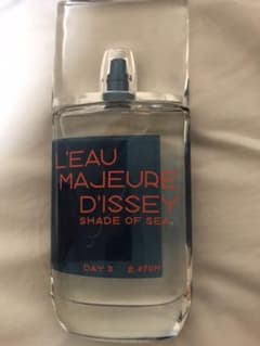 イッセイミヤケ　香水　パルファン　shade of seaのサムネイル