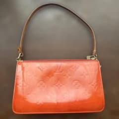 Louis Vuitton ヴェルニ ポシェット アクセソワール 赤のサムネイル