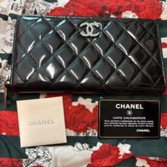 プロフ必読 CHANEL シャネル 長財布 エナメルのサムネイル