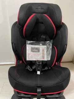 AILEBEBE  エールべべ　2019年製　チャイルドシートのサムネイル